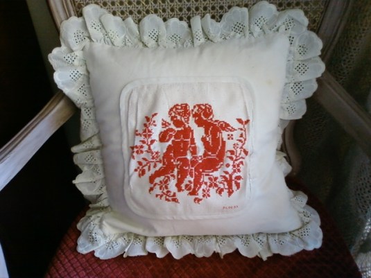 cojín ángeles ... en un cojín...